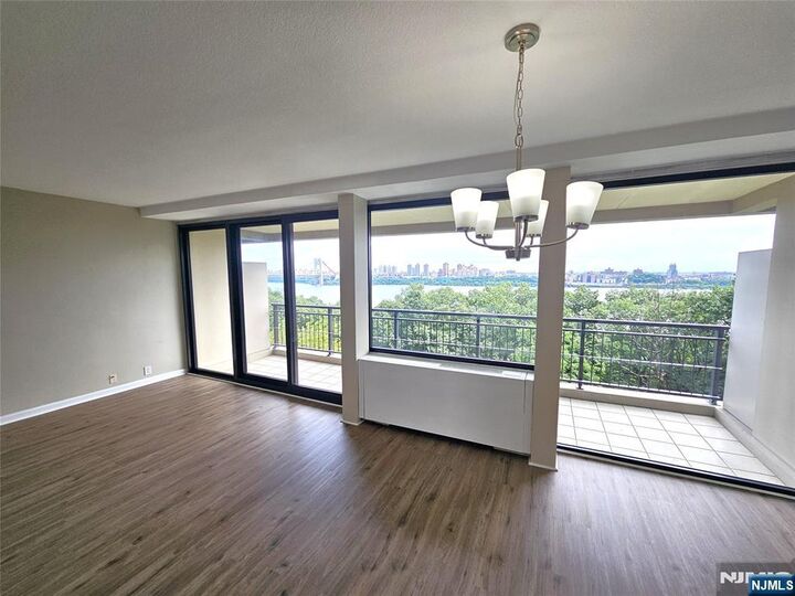 Property Photo:  4 Horizon 408  NJ 07024 