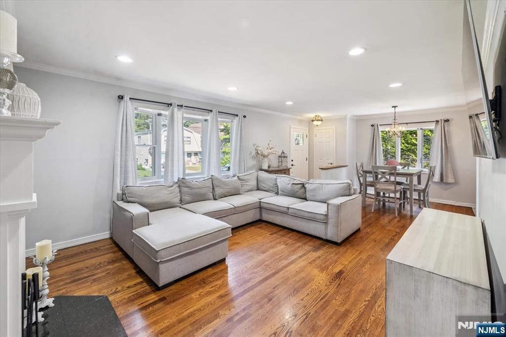 Property Photo:  21 Maple Avenue  NJ 07430 