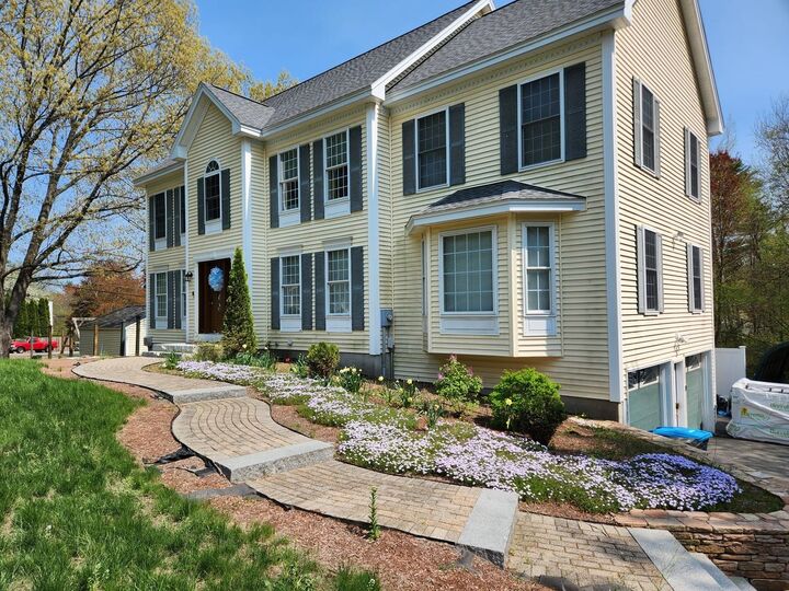 Property Photo: 1 Hamilton Lane NH 03079