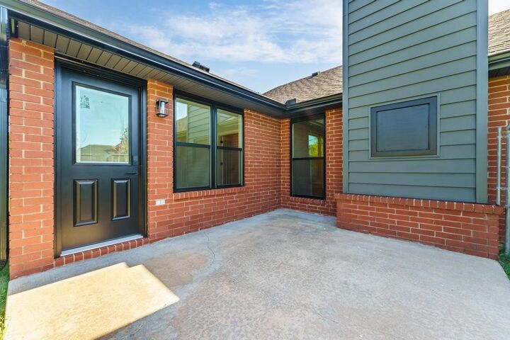 Property Photo: 708 N 28th Street AR 72756