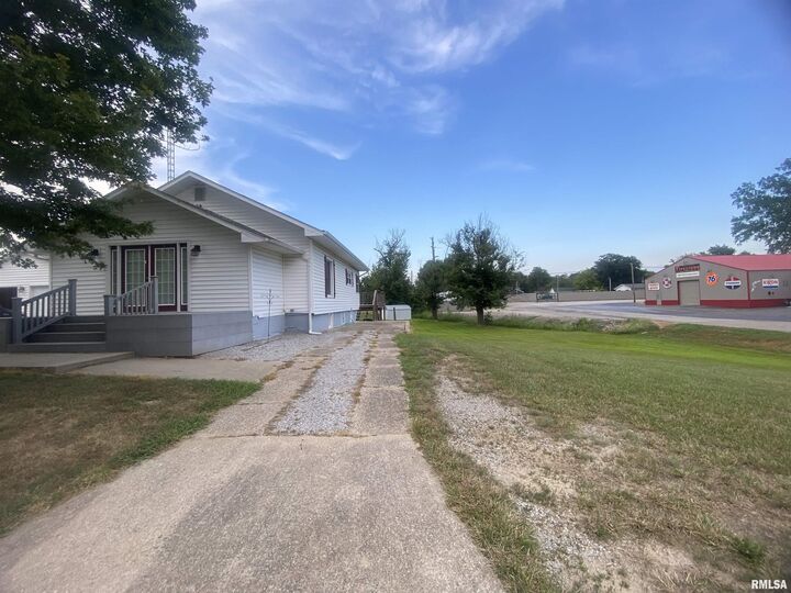 Property Photo:  508 S Park Street  IL 62884 