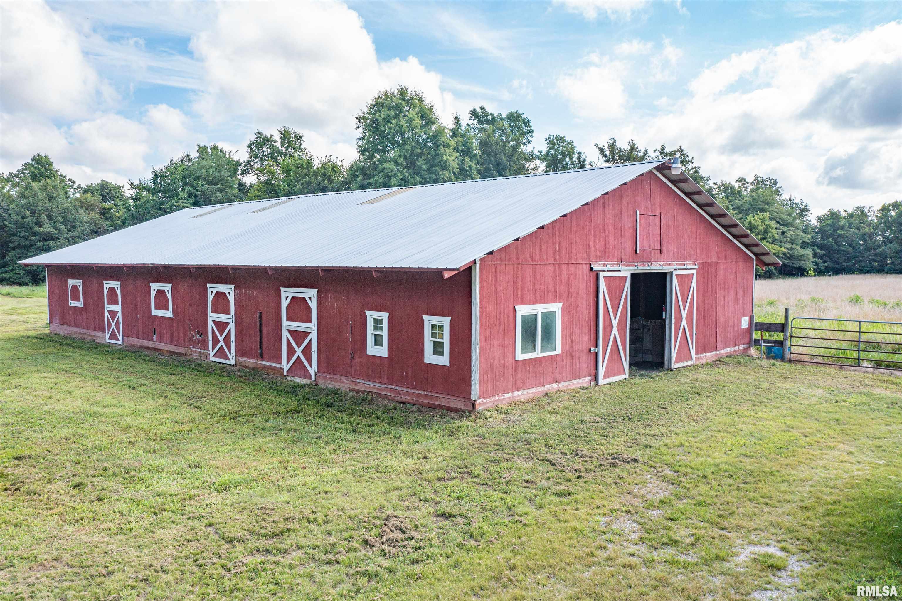 Property Photo:  5315 Lois Lane  IL 62881 