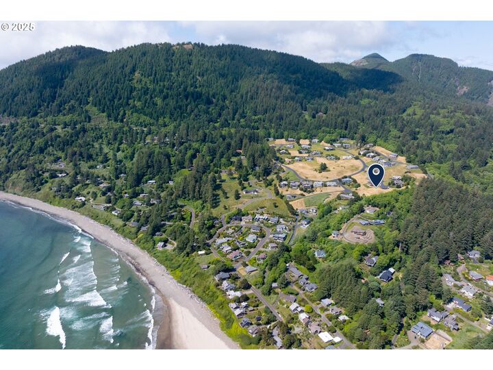Property Photo: 46 Tides Trail OR 97130