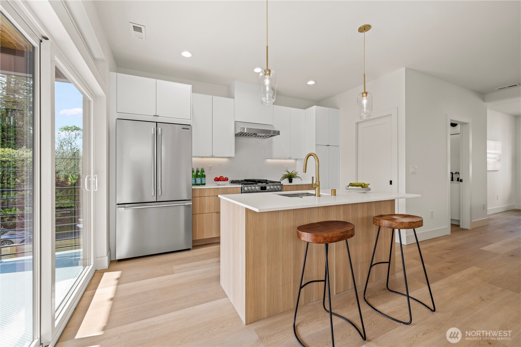 Property Photo: 6730 21st Avenue SW WA 98106