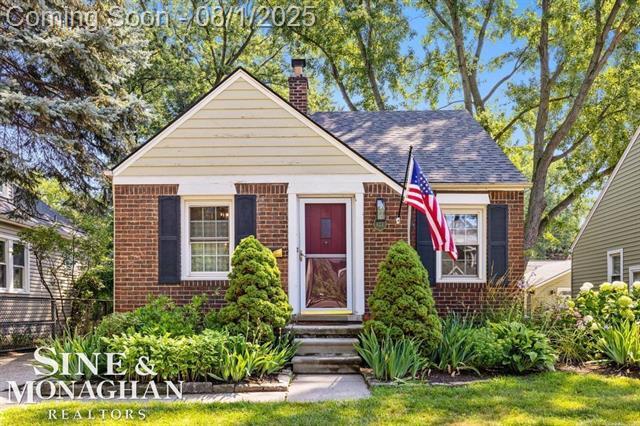 Property Photo:  823 McLean Avenue  MI 48067 