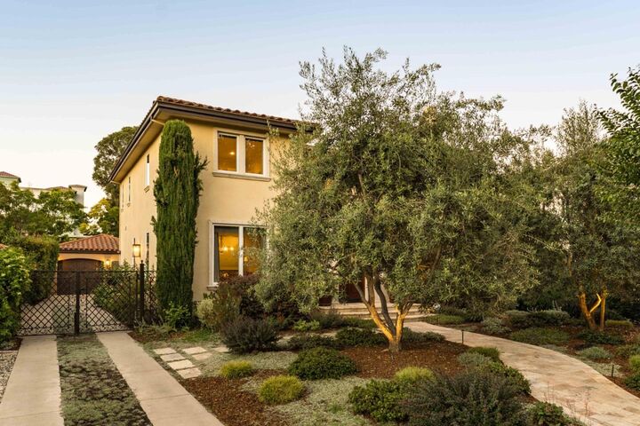 Property Photo: 579 Glenbrook Drive CA 94306