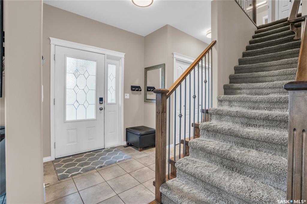 Photo de la propriété: 815 Columbia Way SK S0K 0A2