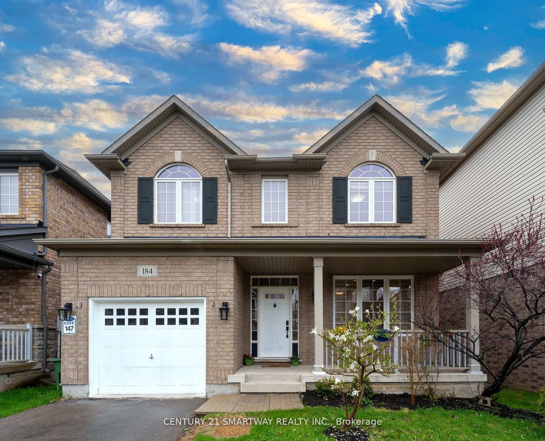 Photo de la propriété: 184 Montreal Circle ON L8E 0C6