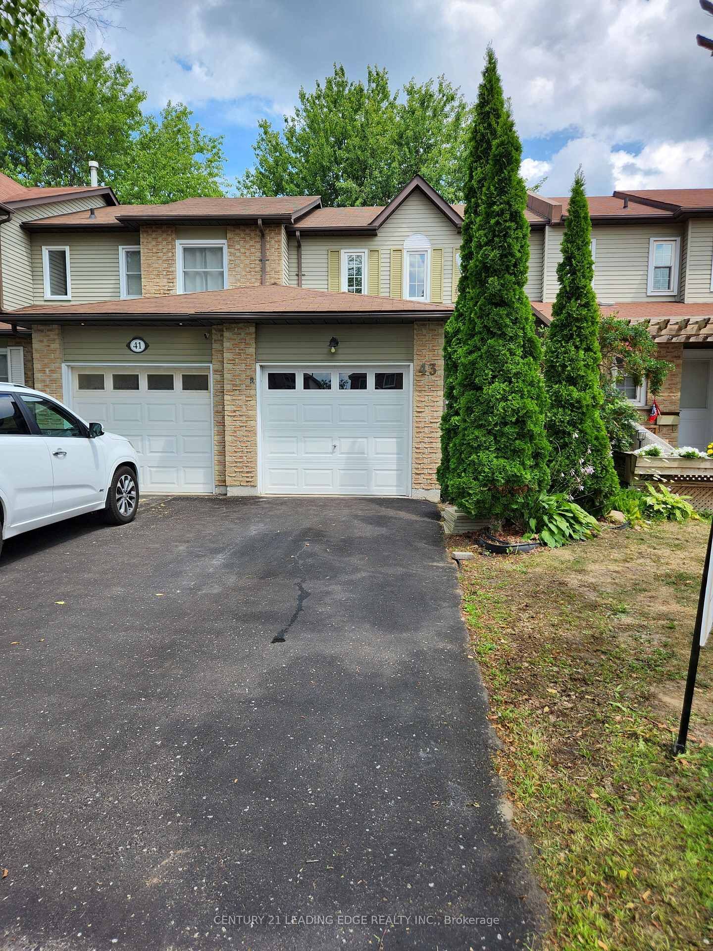 Property Photo: 43 Poolton Crescent ON L1E 2H5