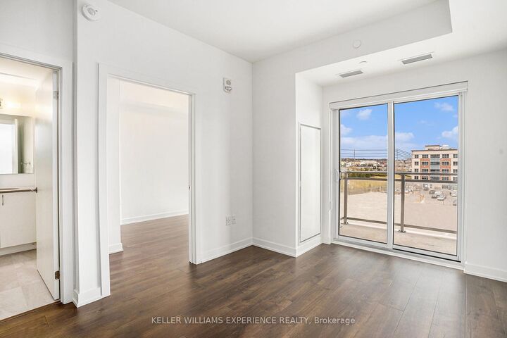 Property Photo: 56 Lakeside Terrace 302 ON L4M 7B9