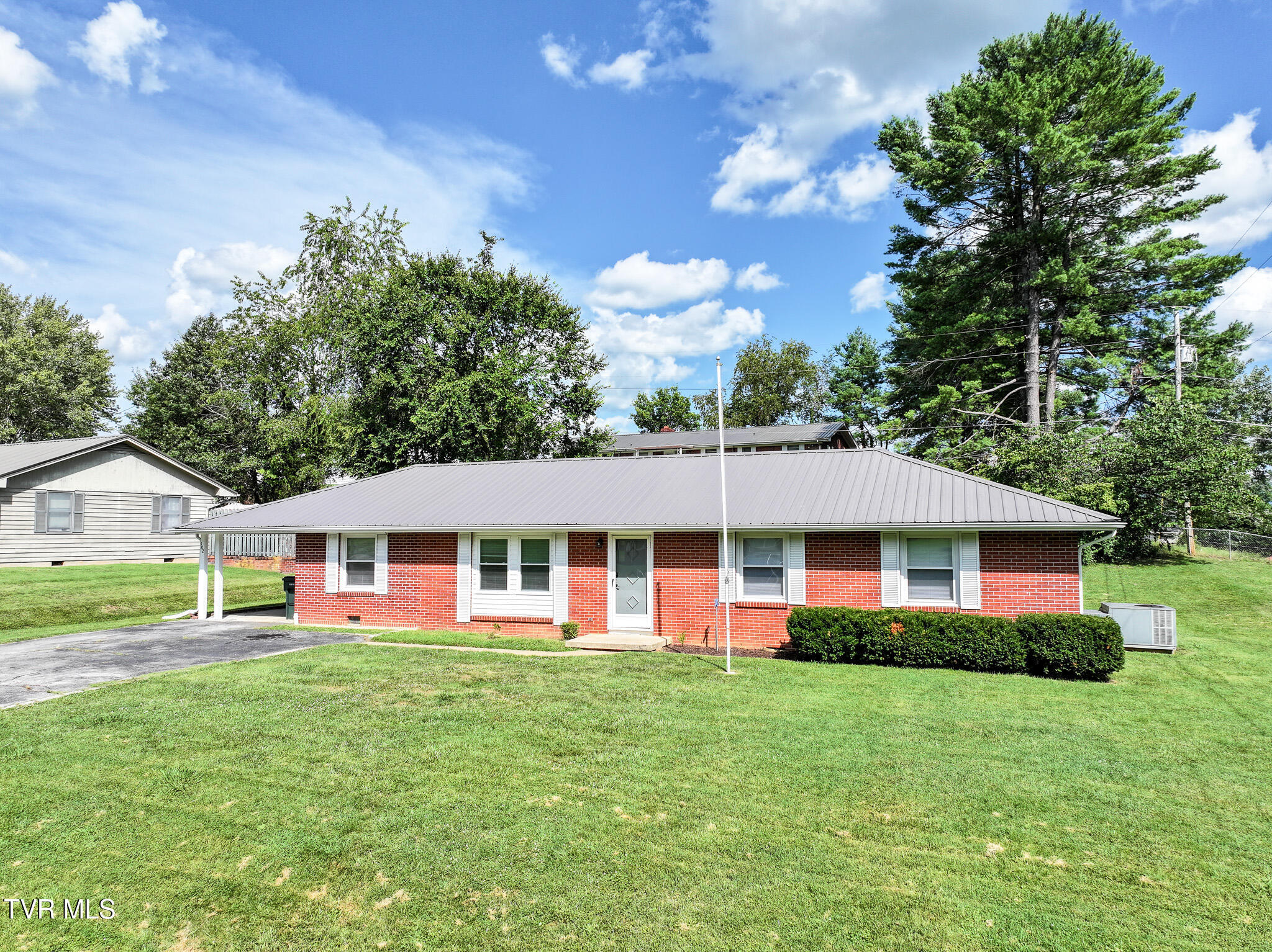 Property Photo: 102 College View Drive TN 37745
