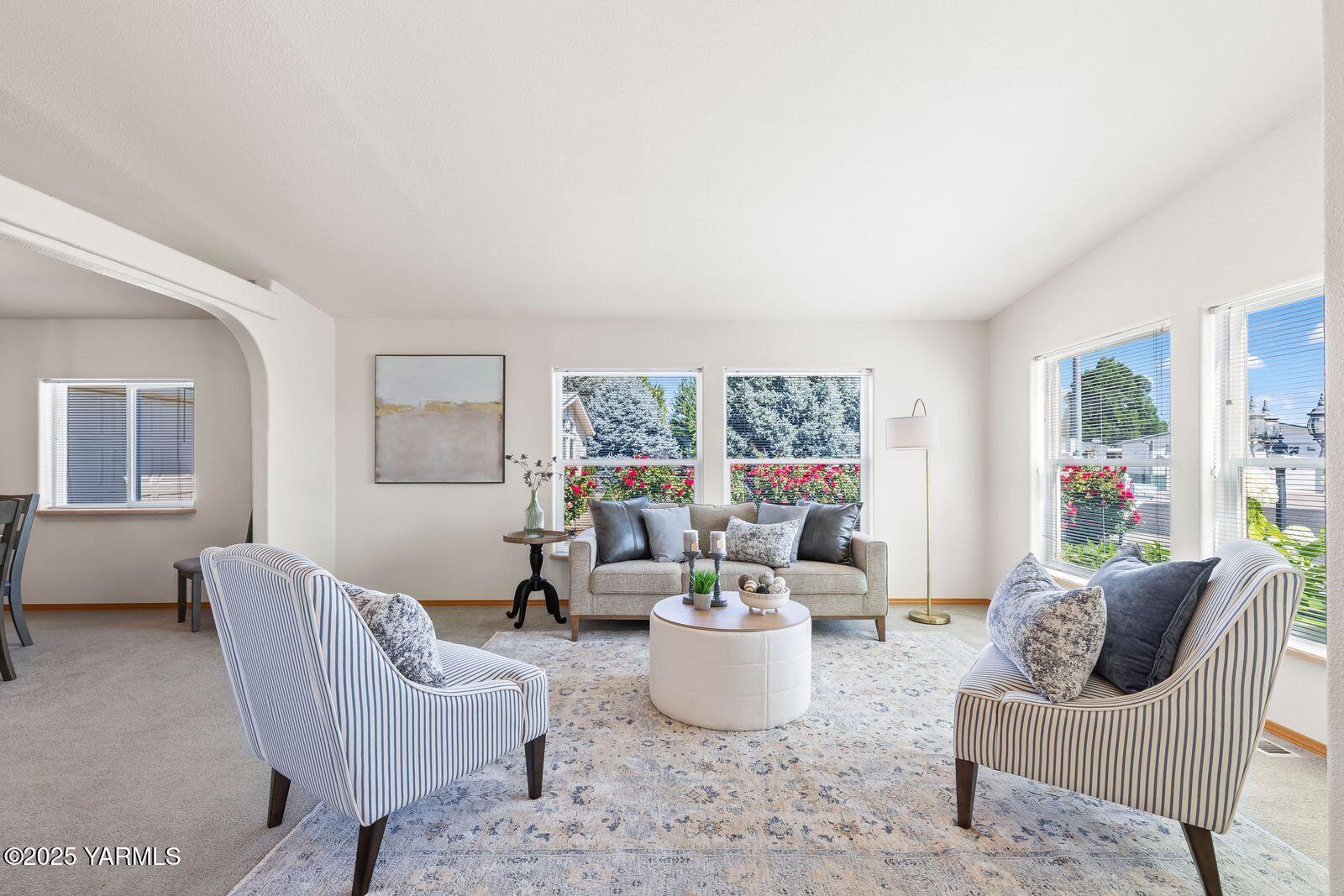 Property Photo: 1802 S 70th Ave WA 98908