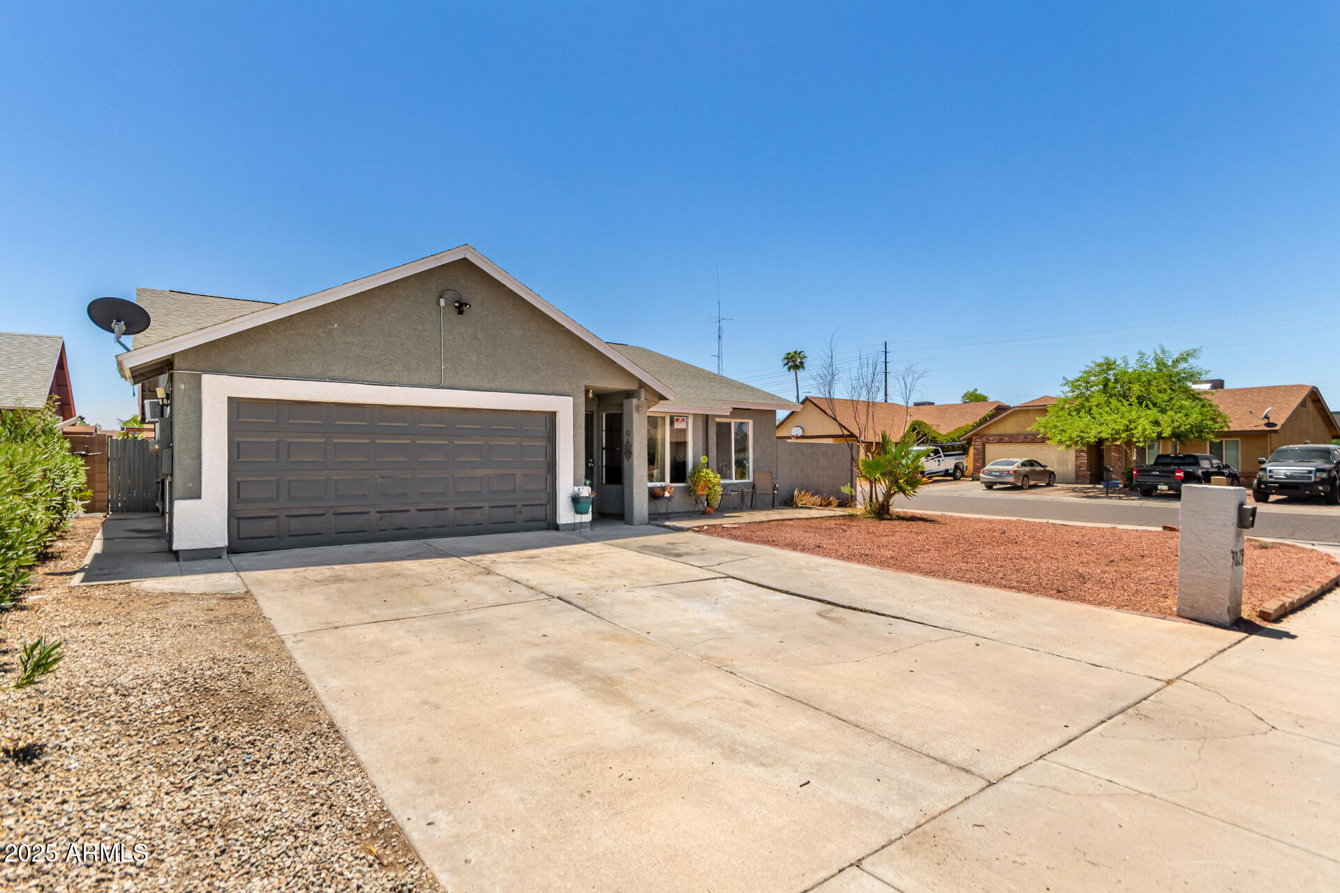 Property Photo: 9029 W Mulberry Drive AZ 85037
