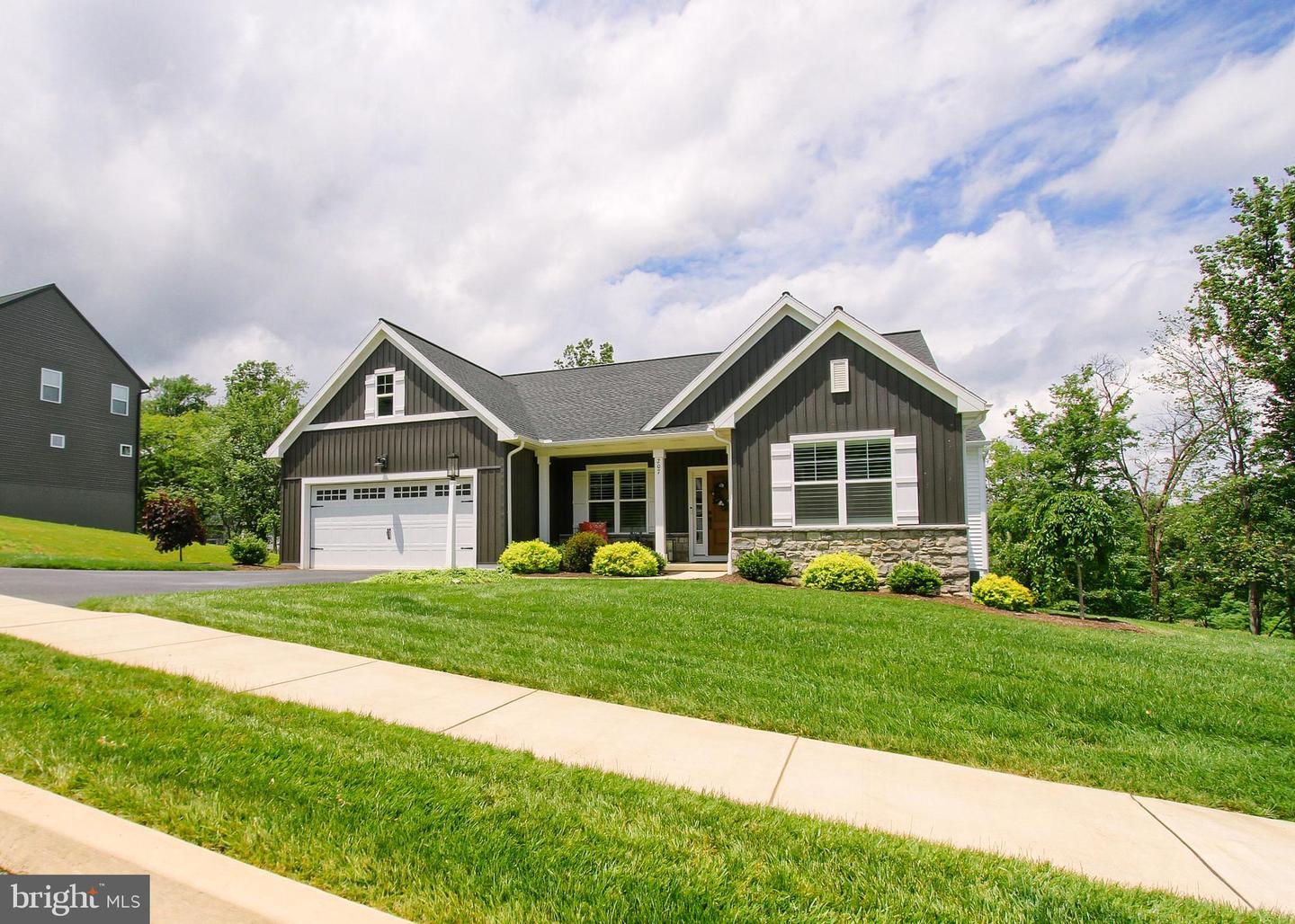 207 Rockville Boulevard  Marysville PA 17053 photo