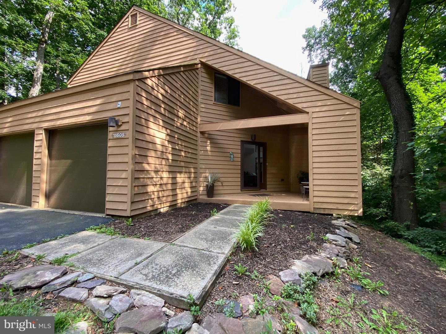 Property Photo:  11605 Brandon Hill Way  VA 20194 