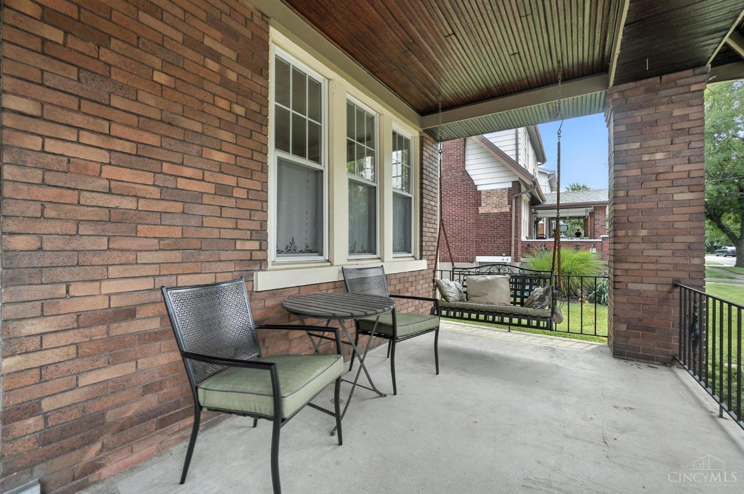 Property Photo: 2562 Irving OH 45212