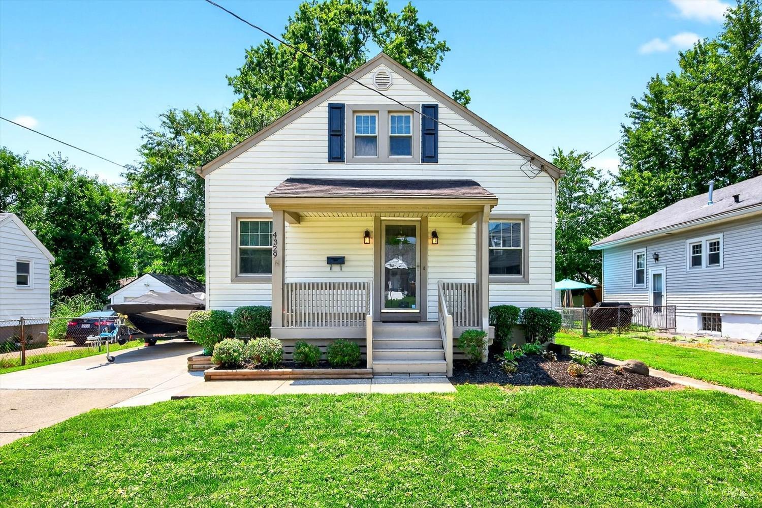 Property Photo: 4329 Redmont Avenue OH 45236