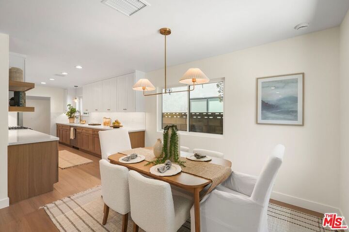 Property Photo: 13111 Magnolia Blvd CA 91423