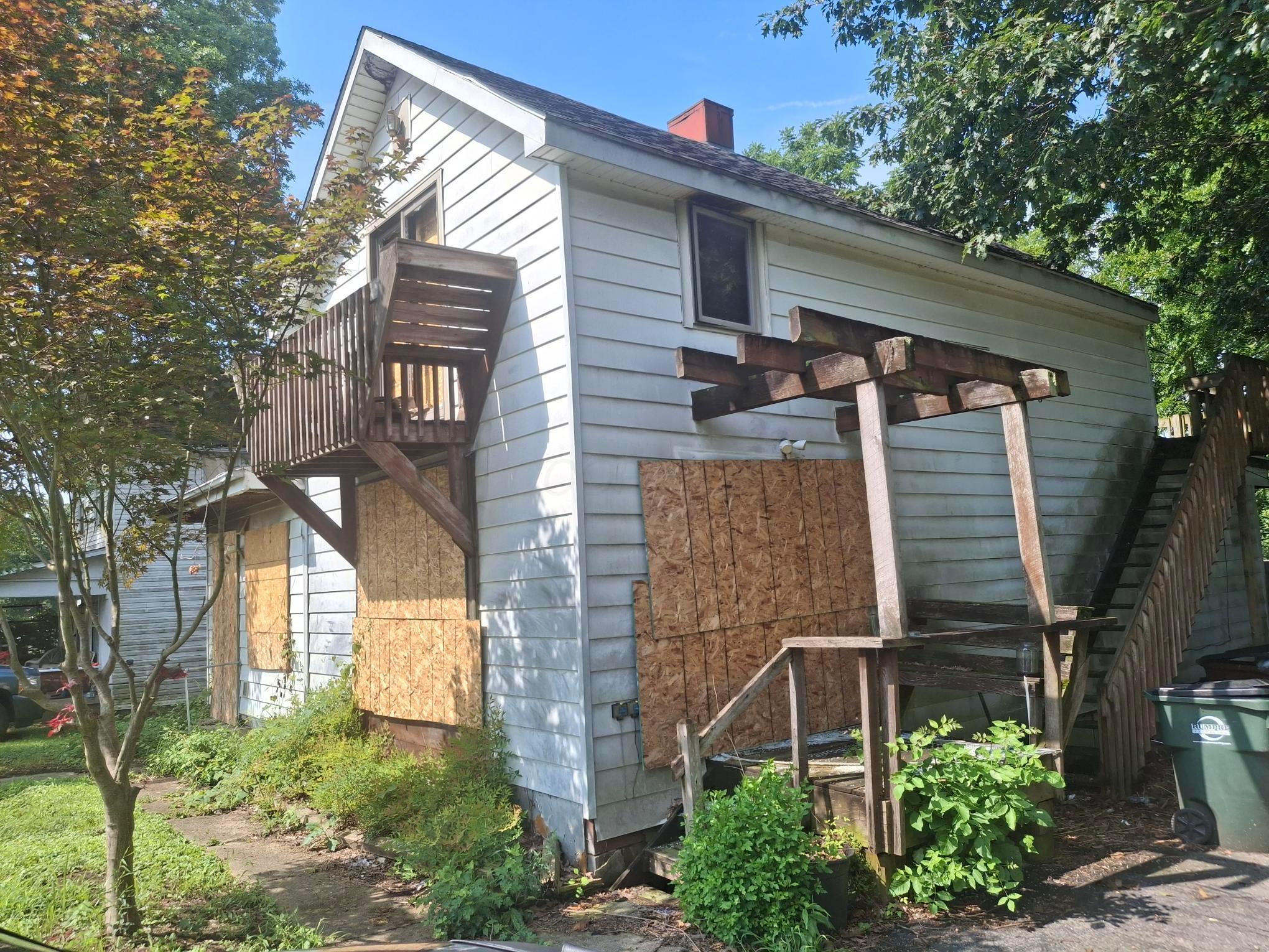 Property Photo: 2695 Baughman Avenue OH 43211