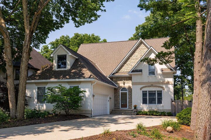 3441 Sunset Drive  Columbus OH 43221 photo