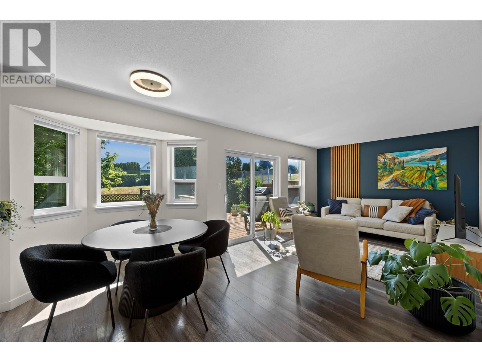 Property Photo: 2293 Turnberry Place BC V1S 1S9