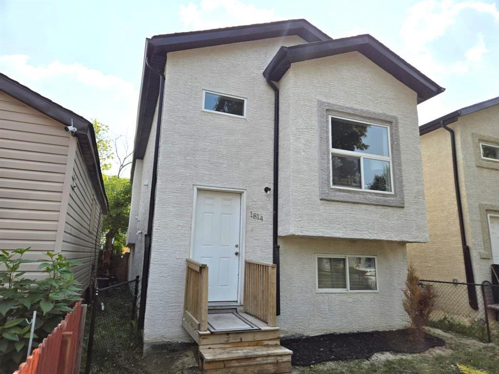Photo de la propriété:  1814 Legion Avenue  MB R2R 0A6 