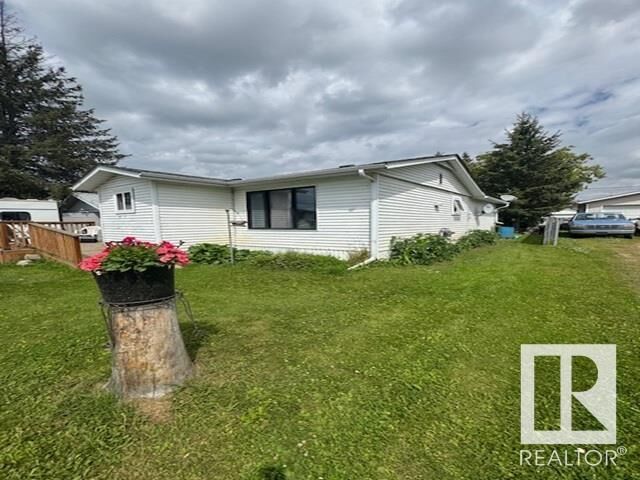 Property Photo: 4531 47 St AB T0E 0A0