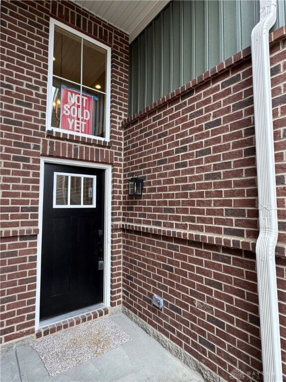 Property Photo: 2036 Cedar Lake Drive OH 45424