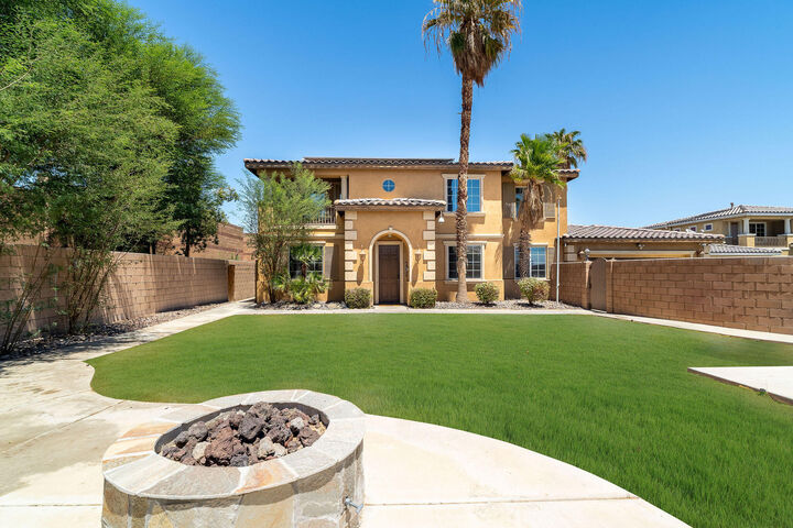 Property Photo:  42509 Kadesh Way  CA 92203 