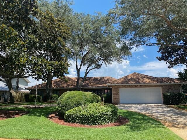 Property Photo:  140 Indian Bayou Drive  FL 32541 