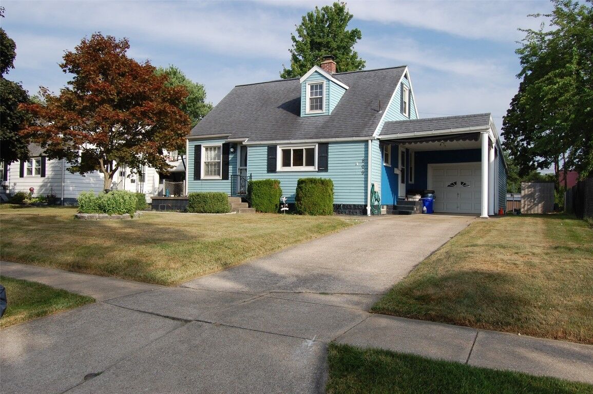 Property Photo: 809 E 36th Street PA 16504