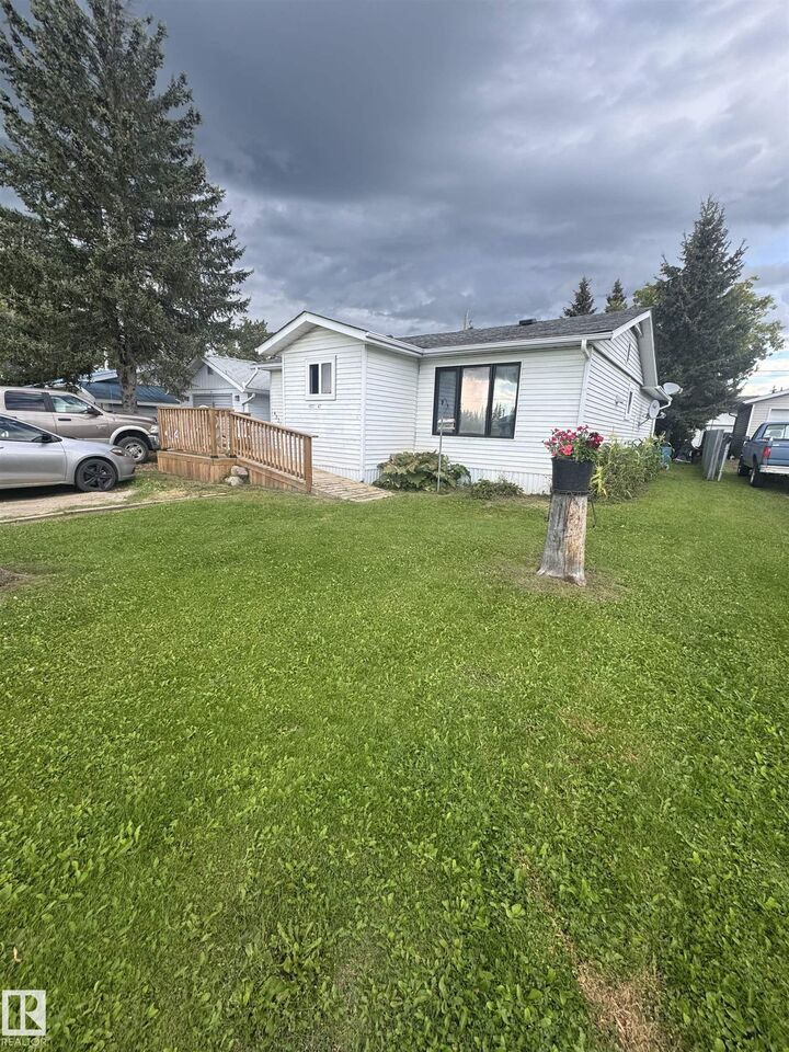 Property Photo: 4531 47 Street AB T0E 0A0