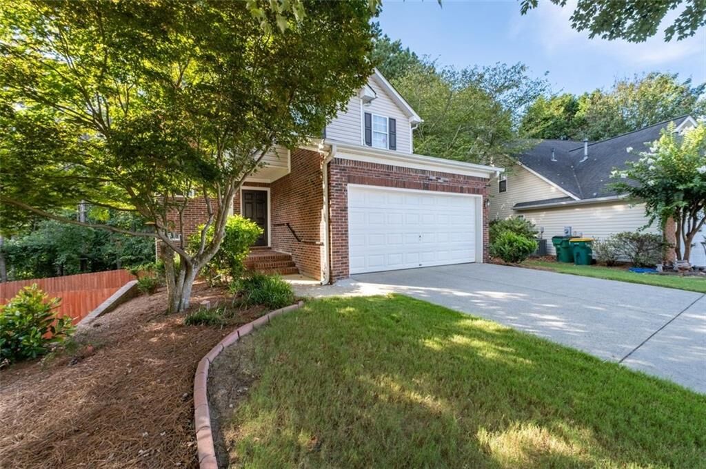 Property Photo:  200 Stoneforest Drive  GA 30189 