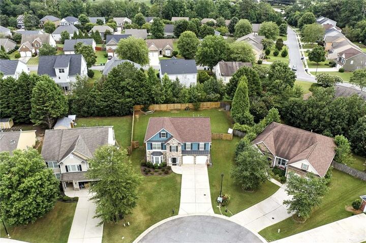 Property Photo:  5525 Fieldfreen Drive  GA 30028 