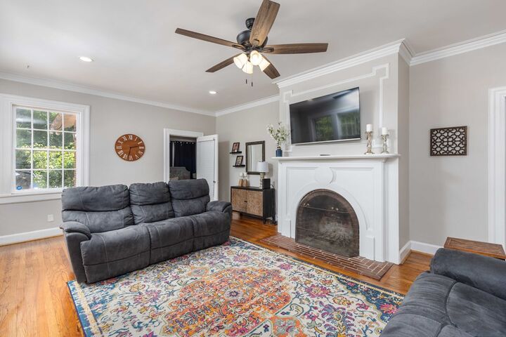 Property Photo:  2016 Poplar Drive  GA 31906