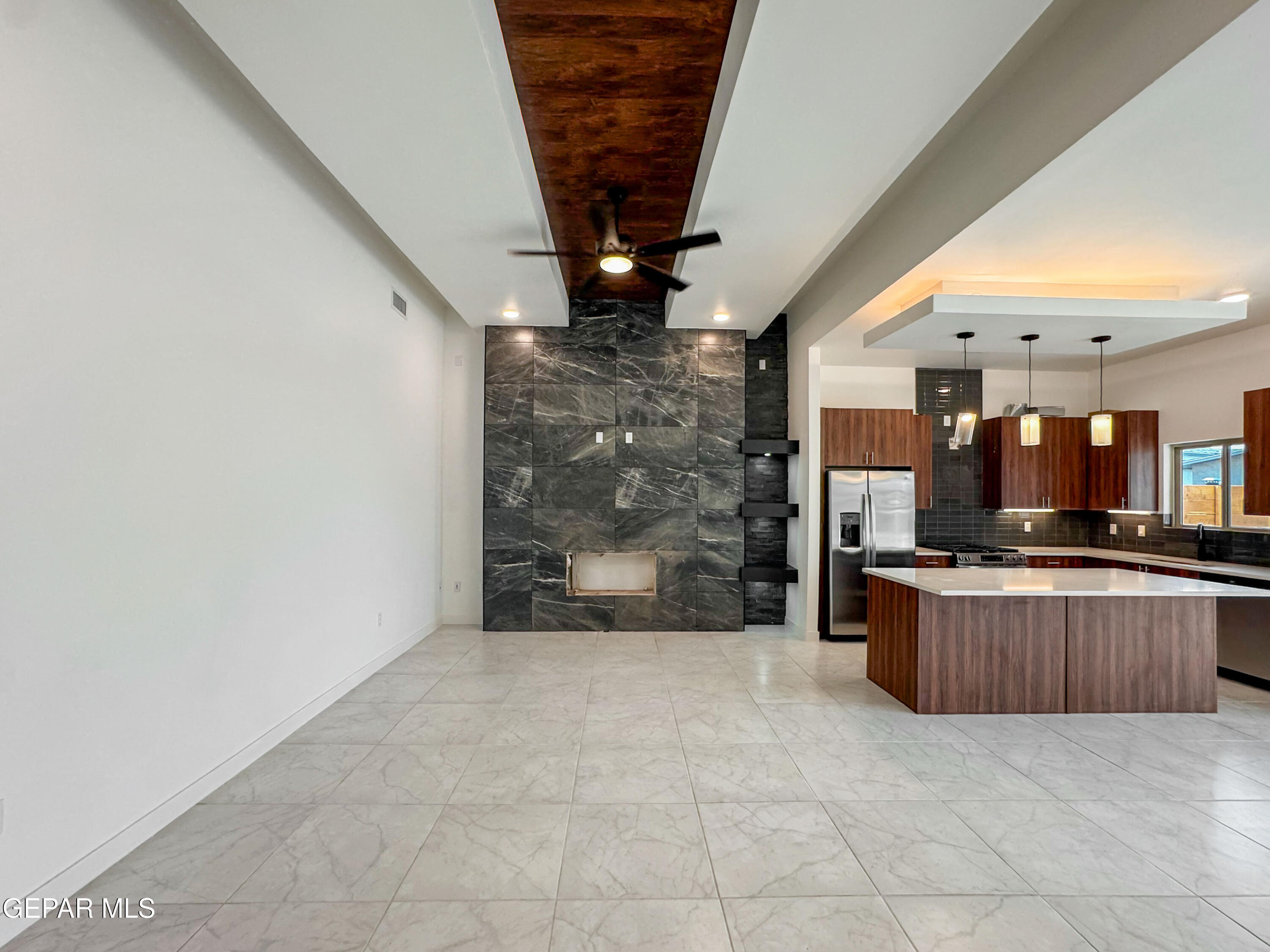 Property Photo: 953 Aqueduct Avenue TX 79932