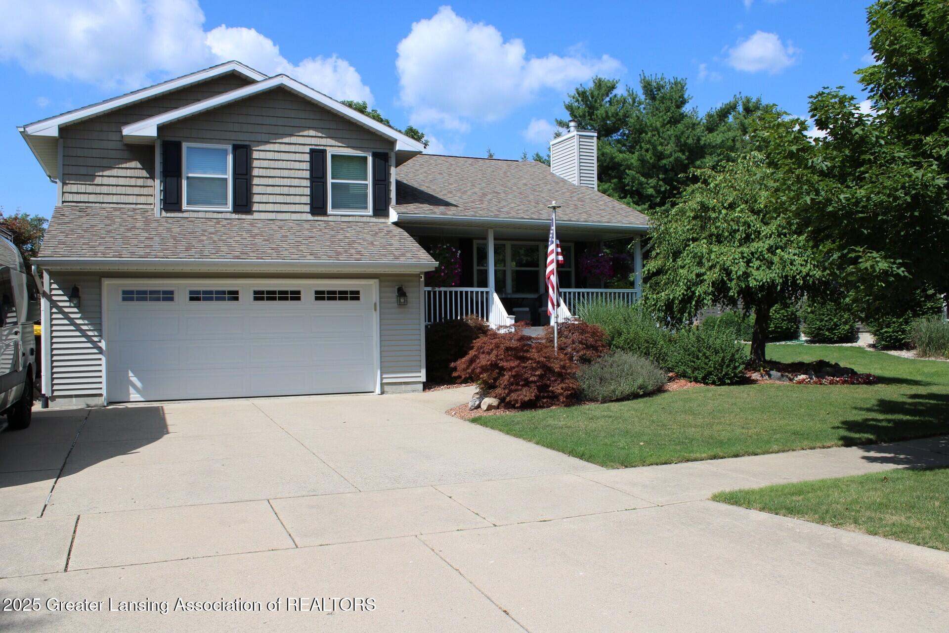 Property Photo: 106 W Oak Street MI 48879