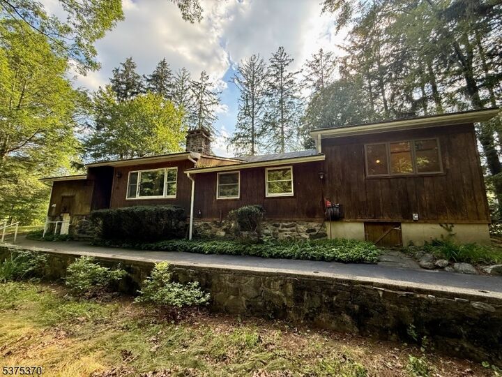 24 E Park Dr  West Milford Twp. NJ 07480 photo