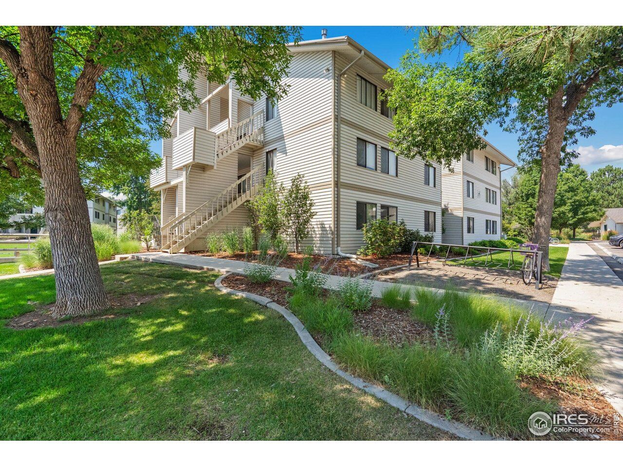 Property Photo:  1705 Heatheridge Rd H203  CO 80526 