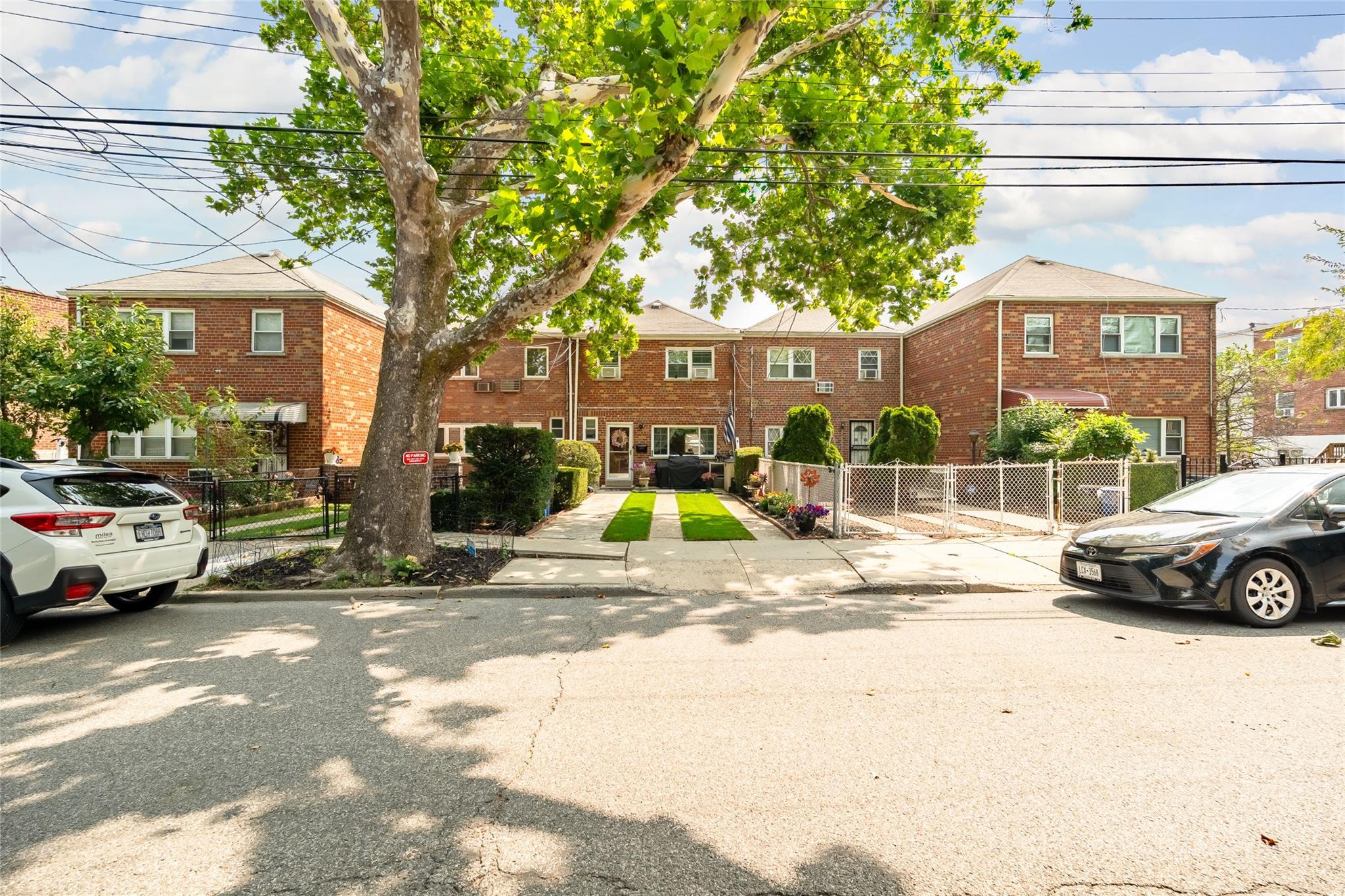 Property Photo:  1156 Fairfax Avenue  NY 10465 