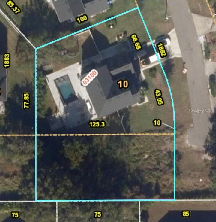 Property Photo: 1882 Lake Pearl Drive FL 34734