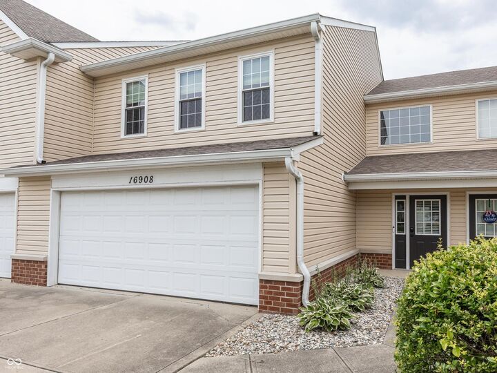 16908 Mapleton Place  Westfield IN 46074 photo