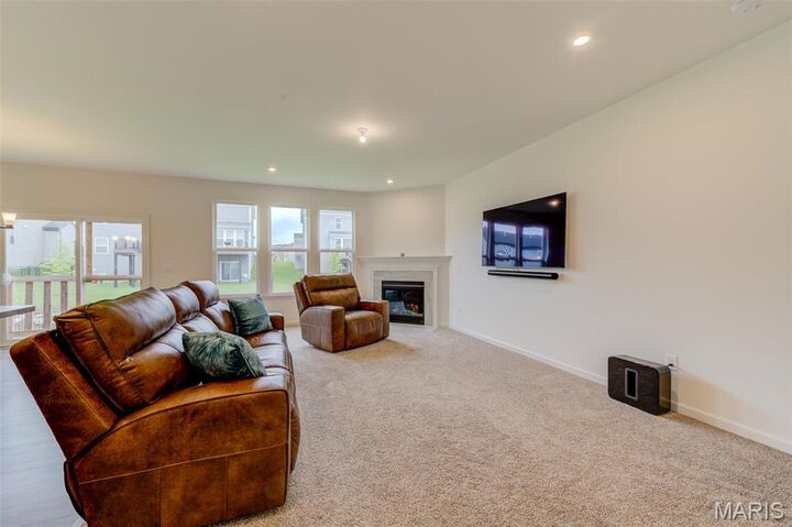 Property Photo:  327 Dalriada Boulevard  MO 63368 