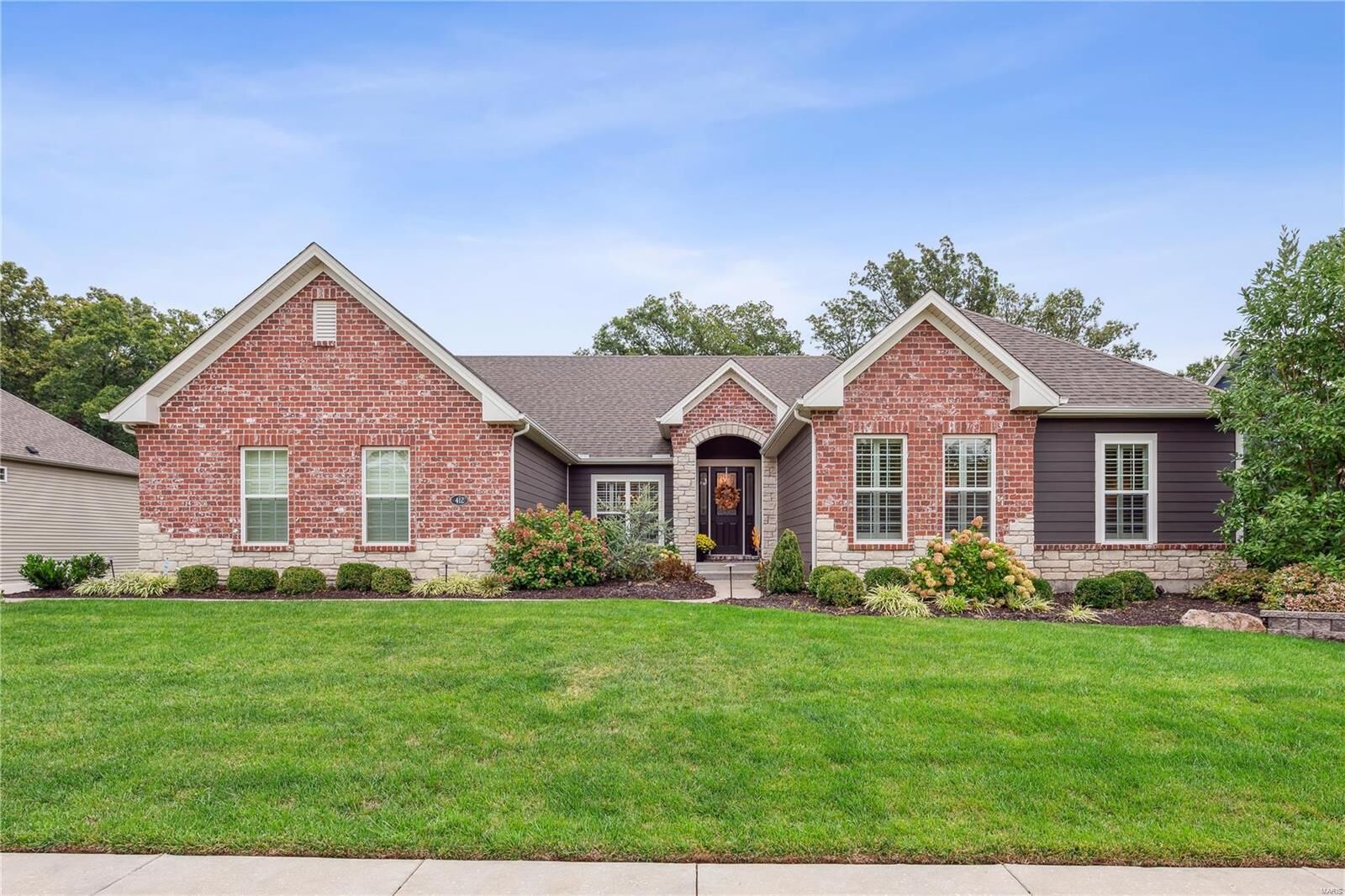 Property Photo: 412 Long Gate Court MO 63385