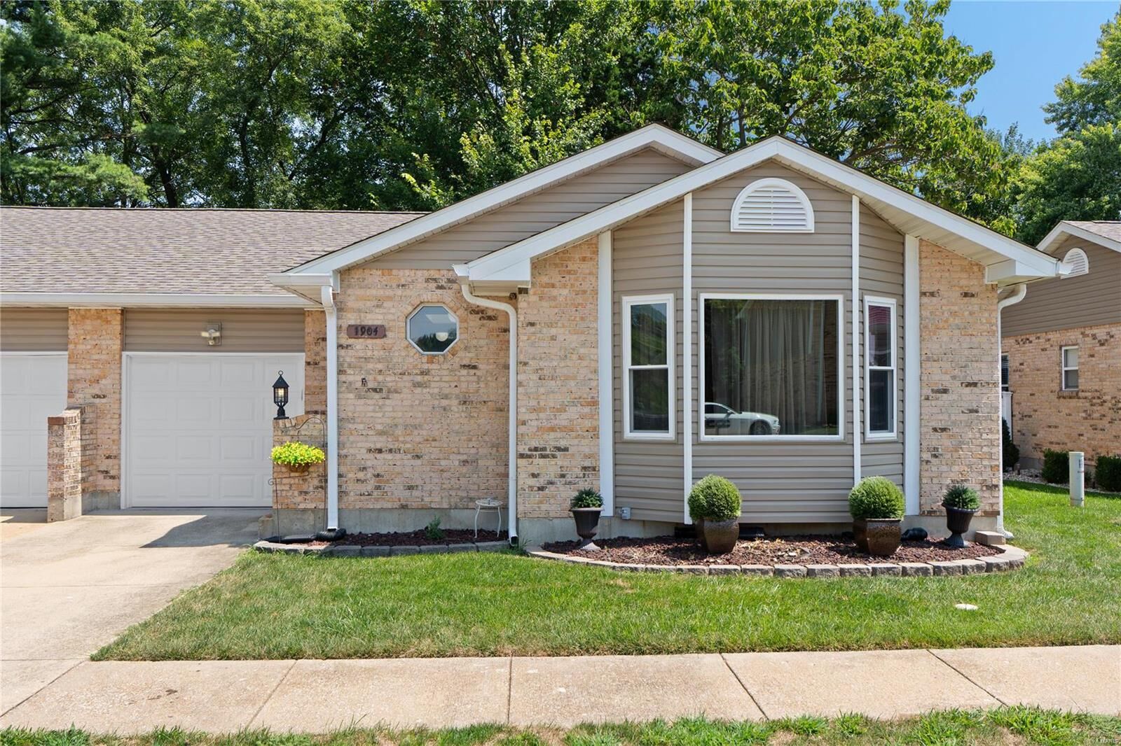Property Photo: 1904 Casa Drive 1 MO 63010