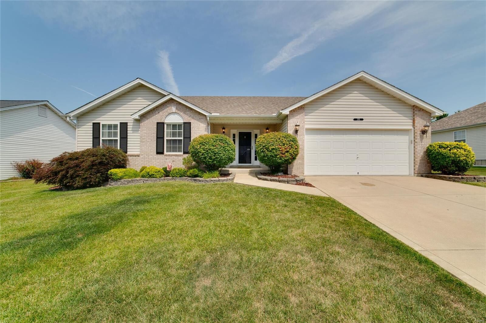Property Photo: 1195 Sweeping Oaks Drive MO 63304