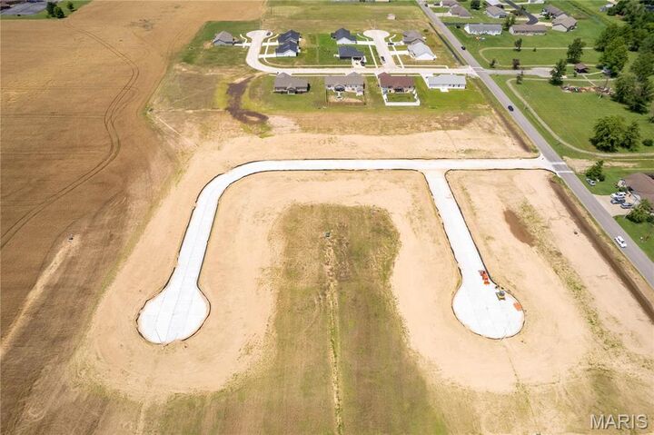 Property Photo: 402 Secretariat MO 63801