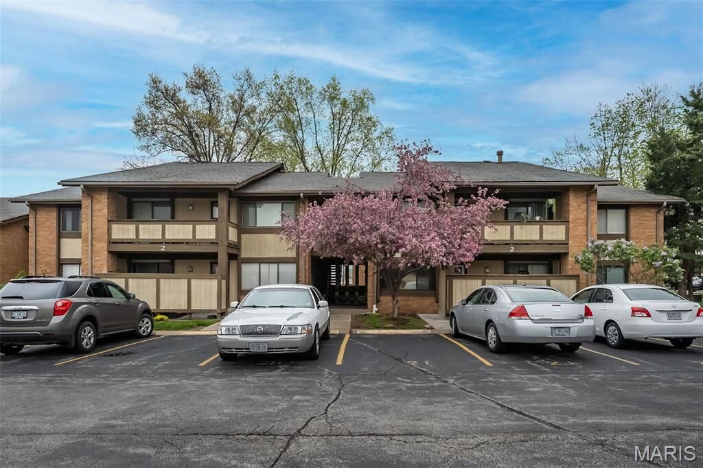 Property Photo:  2 Fairways Circle J  MO 63303 