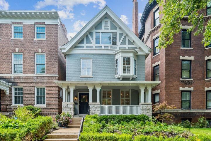 5156 Westminster Place  St Louis MO 63108 photo