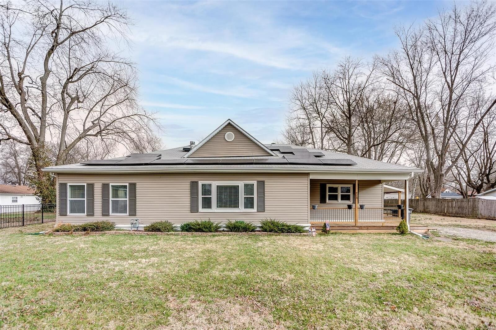 Property Photo:  213 McKinley Street  IL 62097 